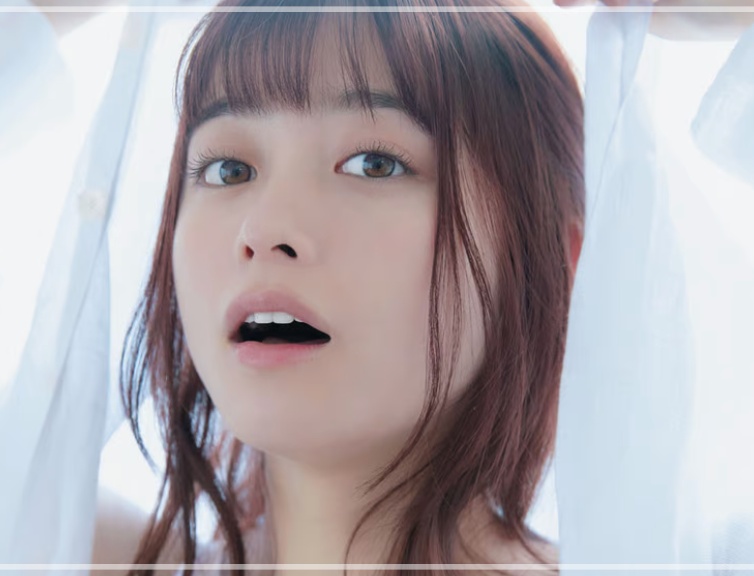 口を開ける橋本環奈