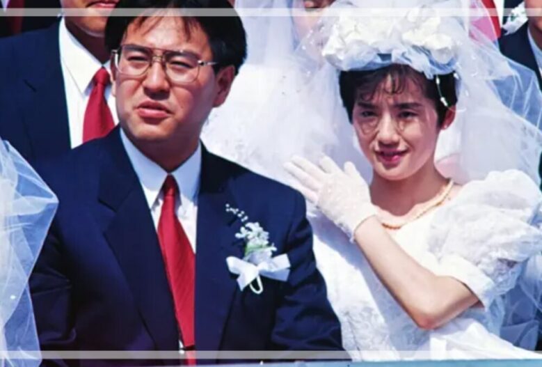 合同結婚式に参加した河原と山崎