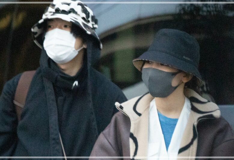 並んで歩く藍にいなとayase